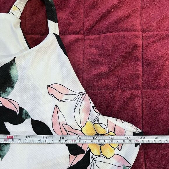 Torrid White Floral Sleeveless Knee Length Skater Dress Stretch Size 2 Casual - Picture 9 of 10